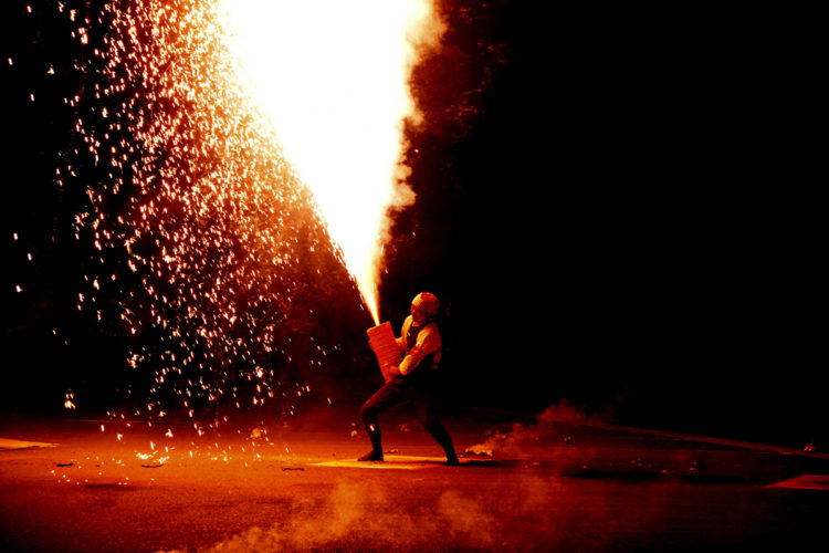 豊川夏まつり【進雄神社】の手筒花火が凄い！いつ開催で何時から何時まで？